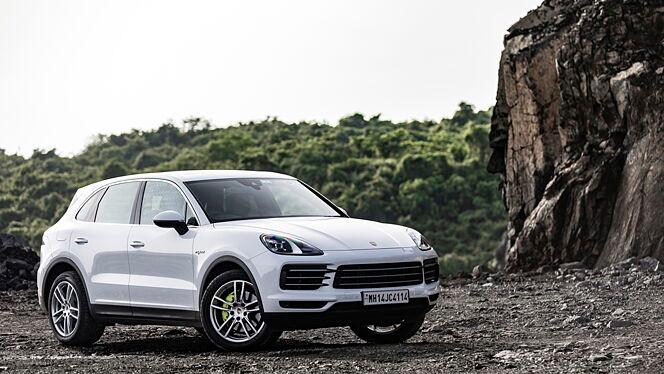 Porsche Cayenne Right Front Three Quarter