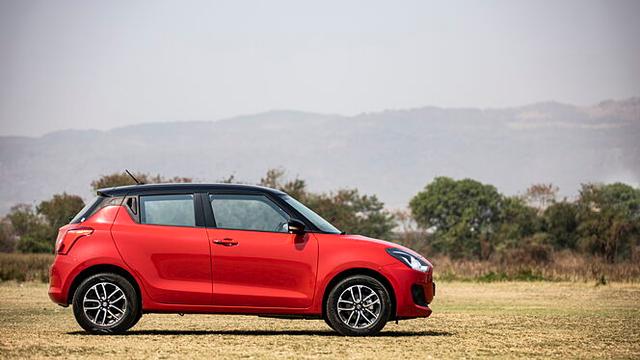 Maruti Suzuki Swift Right Side View