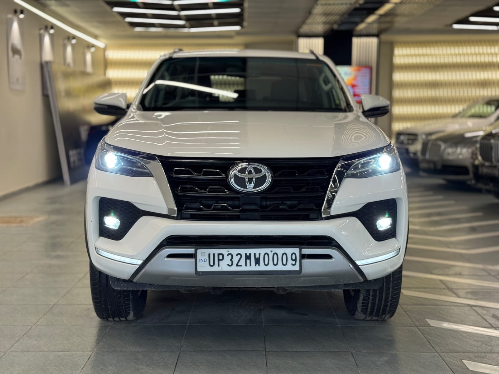 Toyota Fortuner Legender 4x2