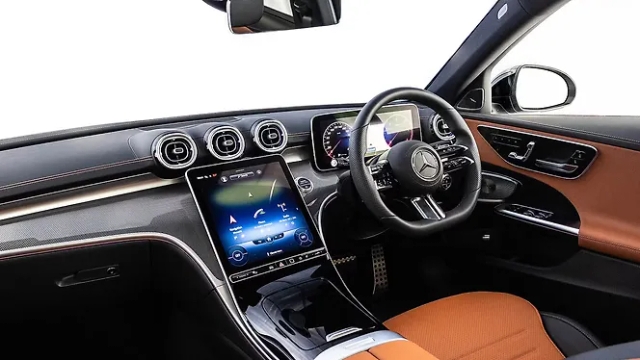 Mercedes-Benz C-Class Dashboard