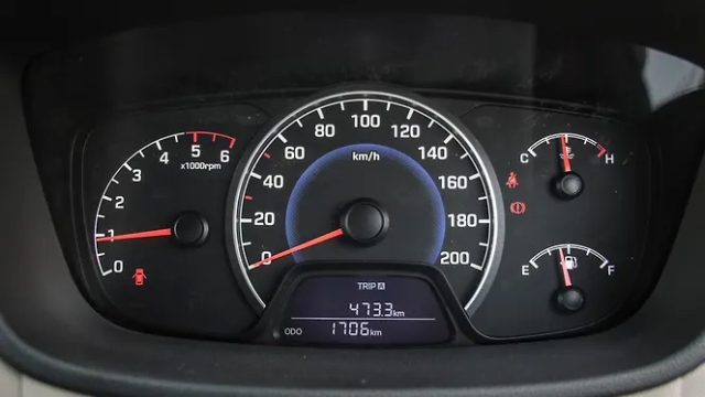 Hyundai Grand i10 Instrument Cluster