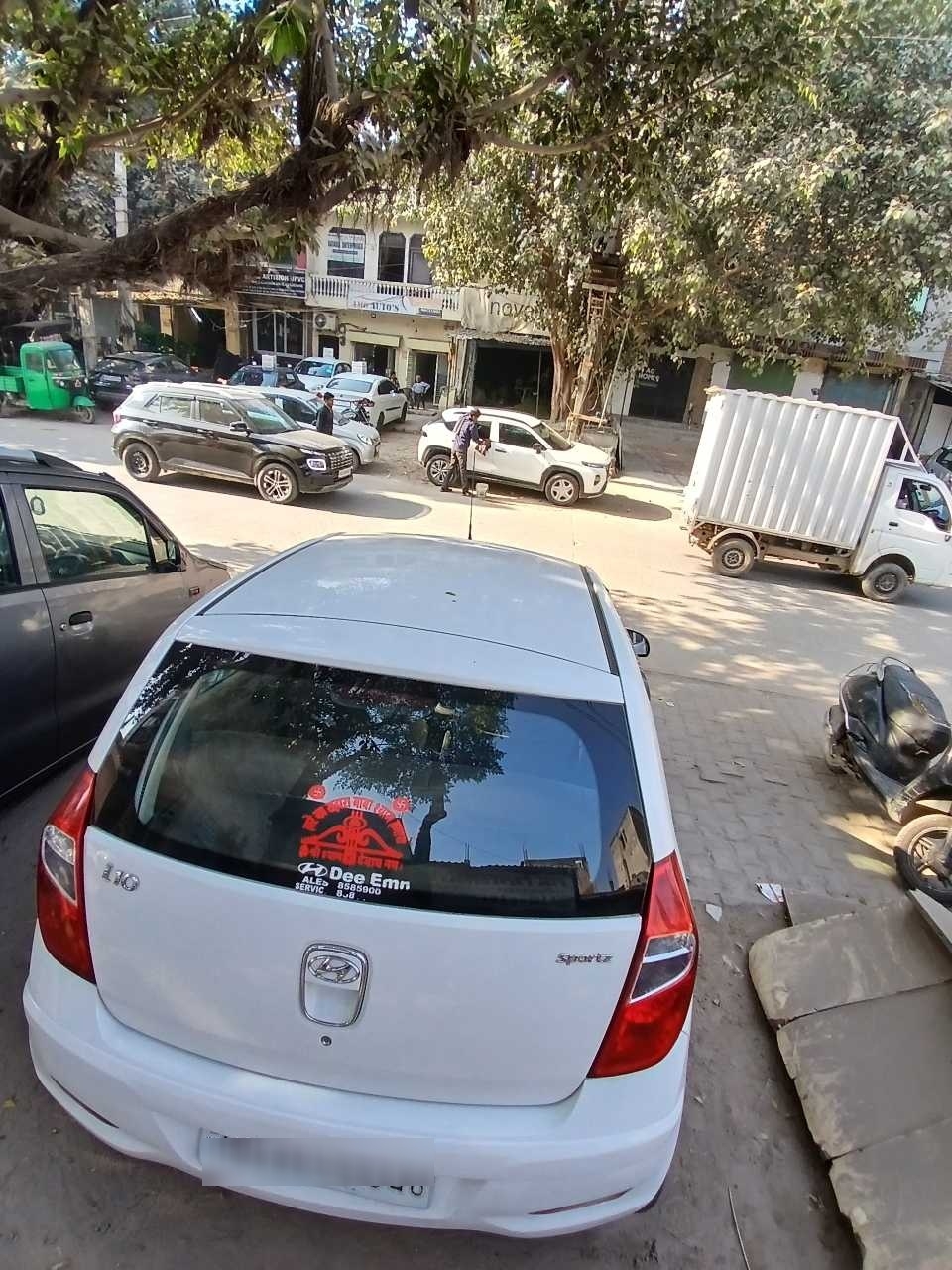 LOOK_AROUND image for I 10 PETROL