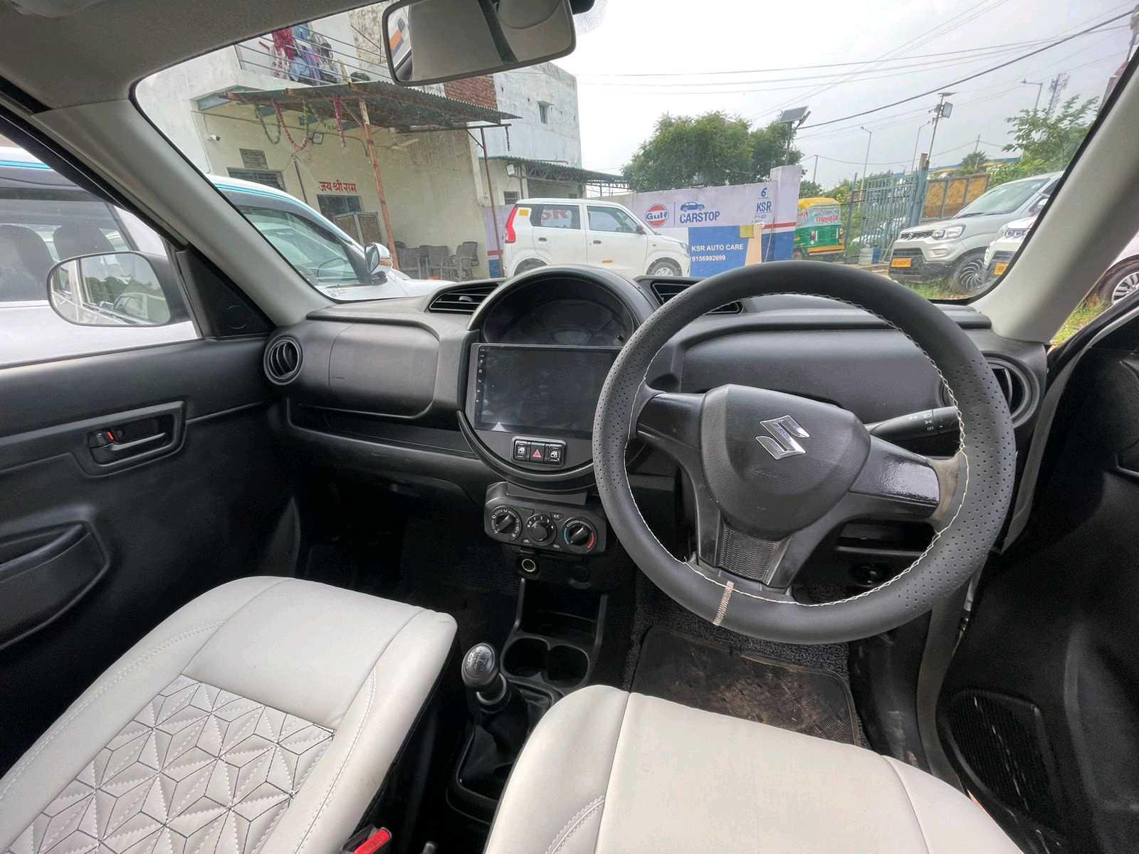 INTERIOR image for MARUTI SUZUKI DEZIRE LXI CNG
