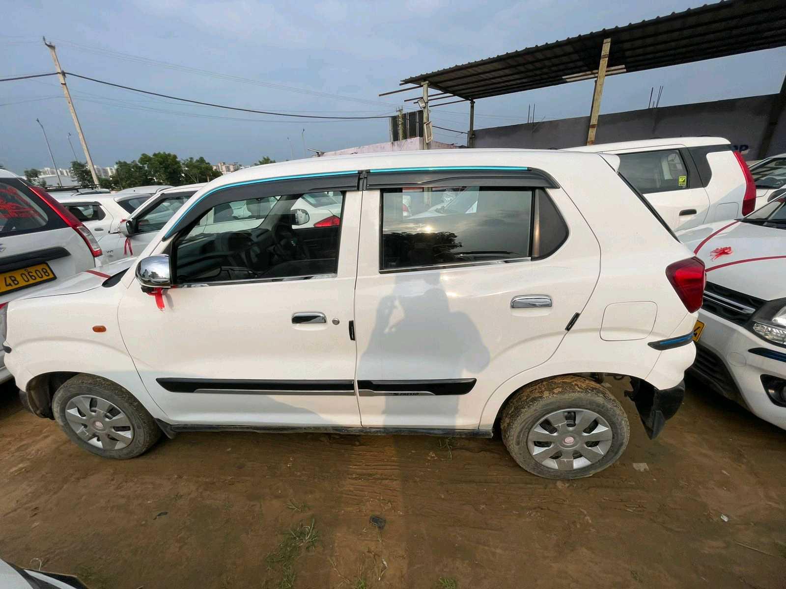 MARUTI SUZUKI DEZIRE LXI CNG