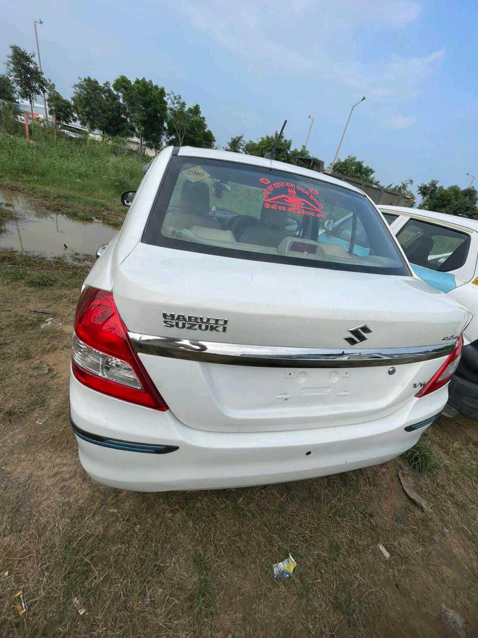 MARUTI SUZUKI DEZIRE LXI CNG