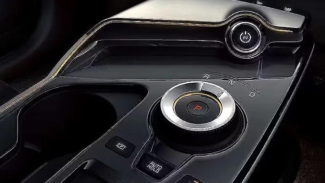 EV6