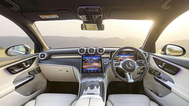 Mercedes-Benz GLC Dashboard