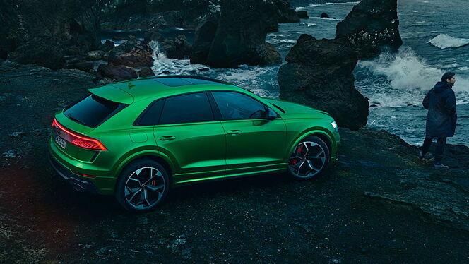 Audi RS Q8 Right Rear Three Quarter