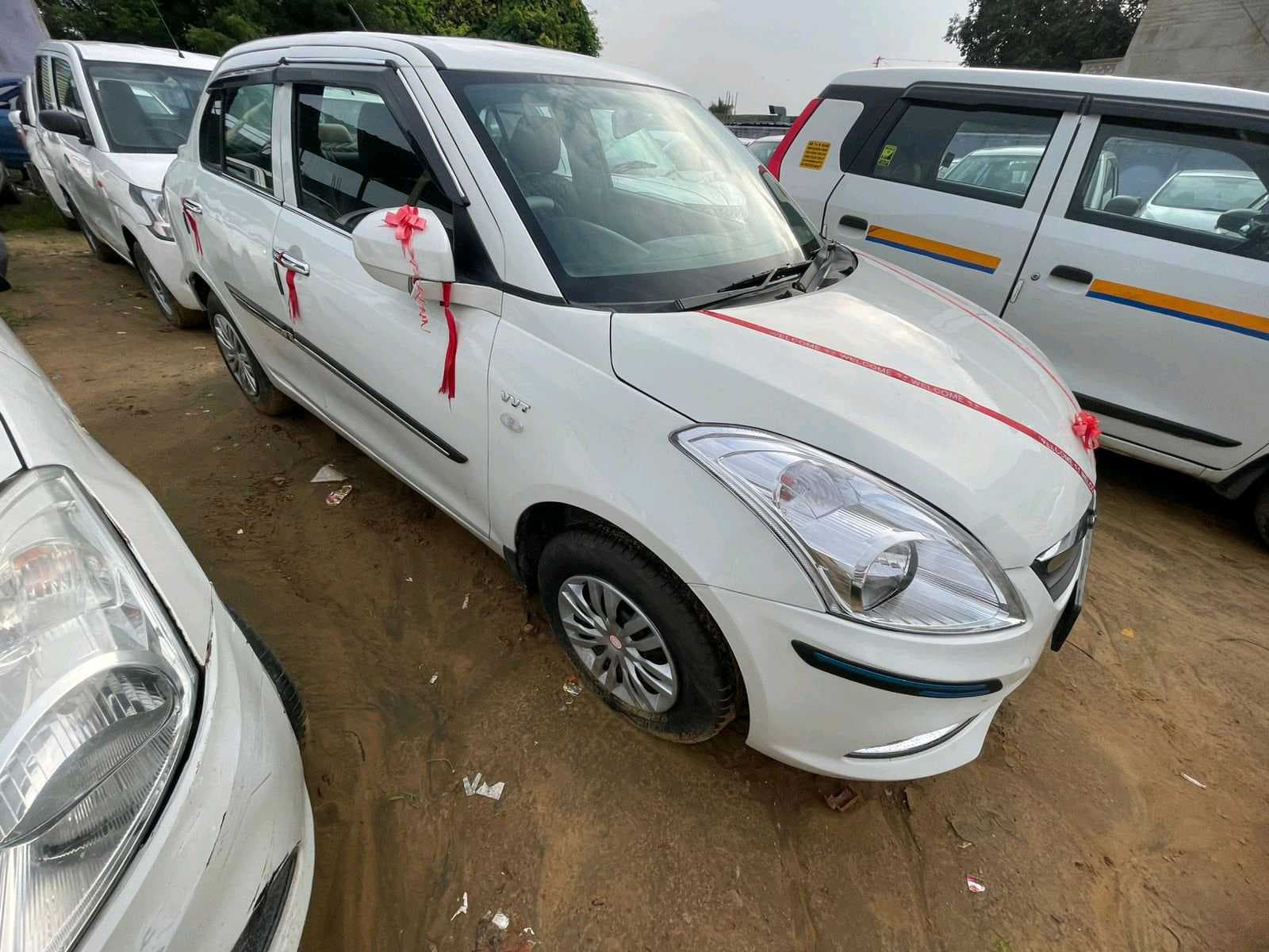 EXTERIOR image for MARUTI SUZUKI DZIRE LXI CNG | Hooter
