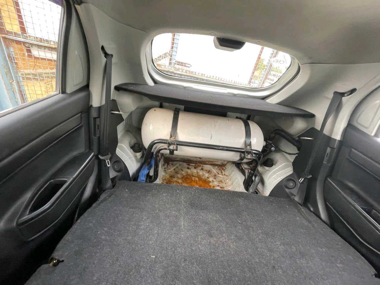 INTERIOR image for MARUTI SUZUKI S-PRESSO LXI CNG | Hooter