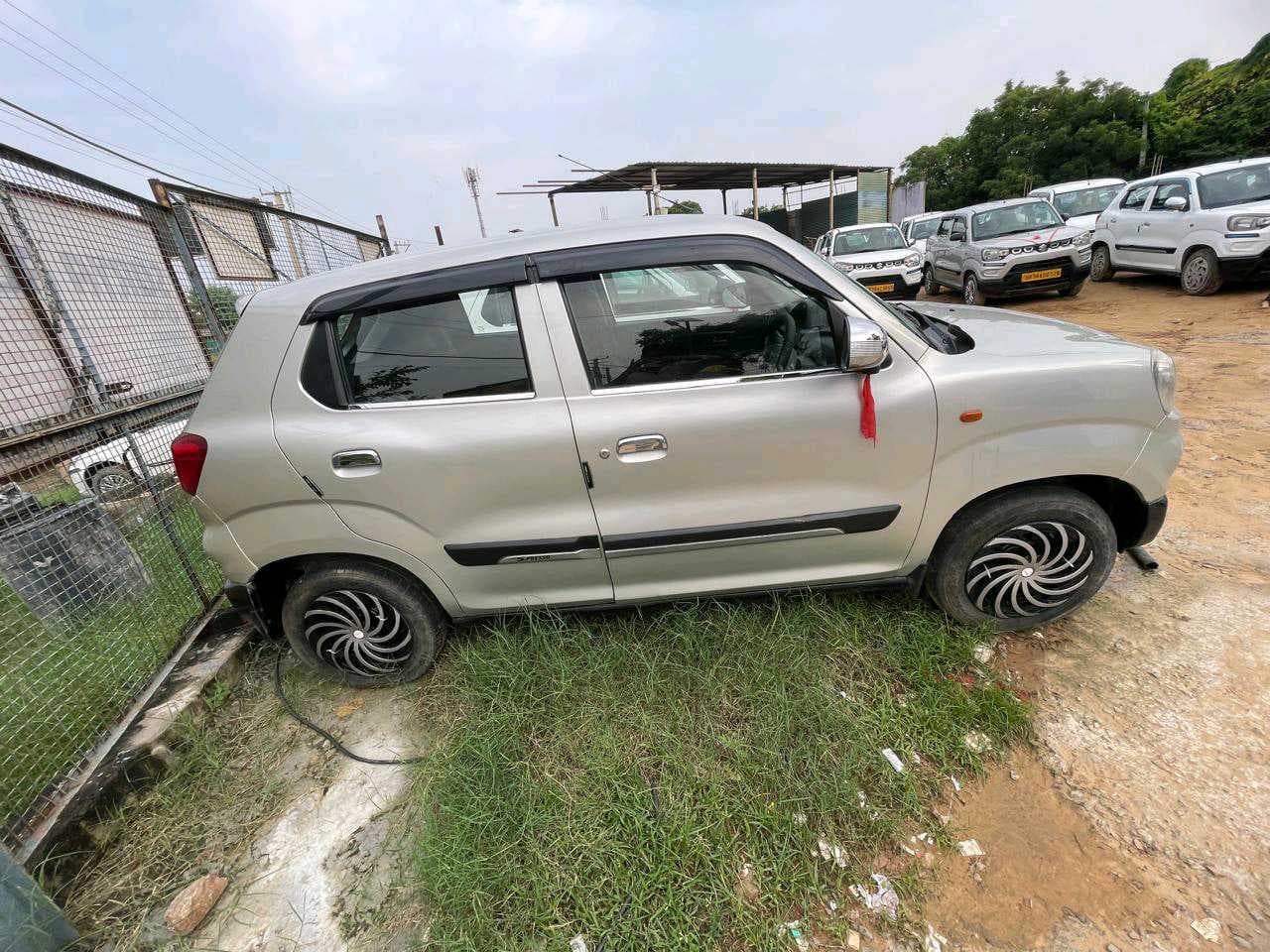 EXTERIOR image for MARUTI SUZUKI S-PRESSO LXI CNG | Hooter