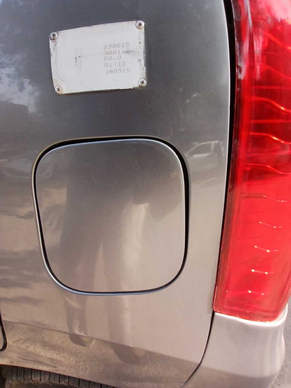 COLOR image for WAGON R LXI BS4 | Hooter
