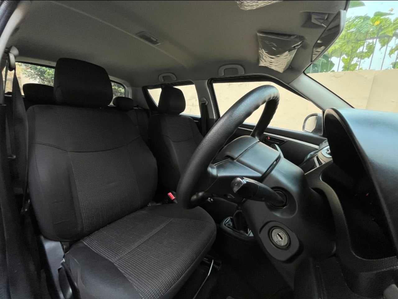 INTERIOR image for MARUTI SWIFT | Hooter
