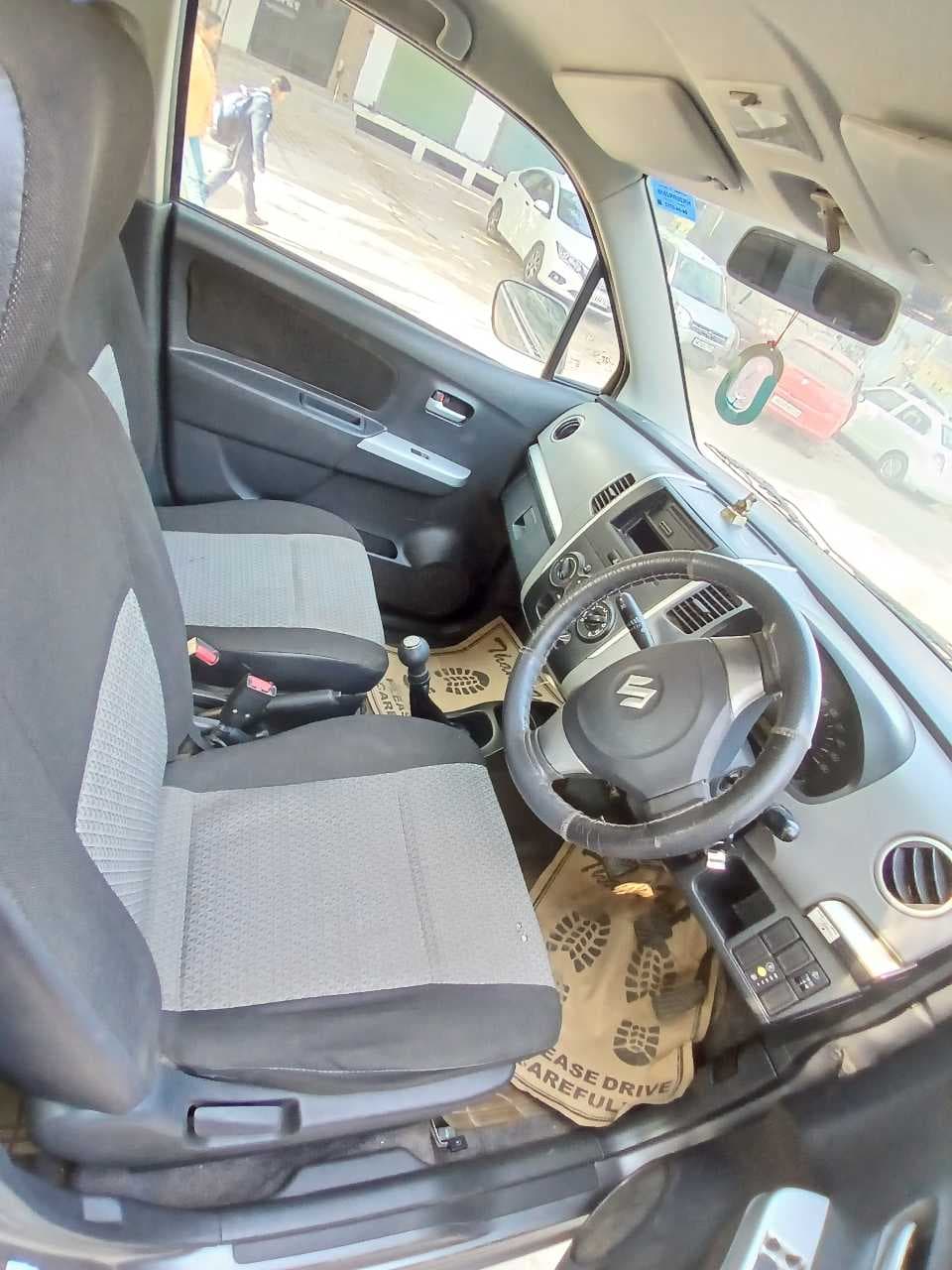 INTERIOR image for WAGON R LXI BS4 | Hooter