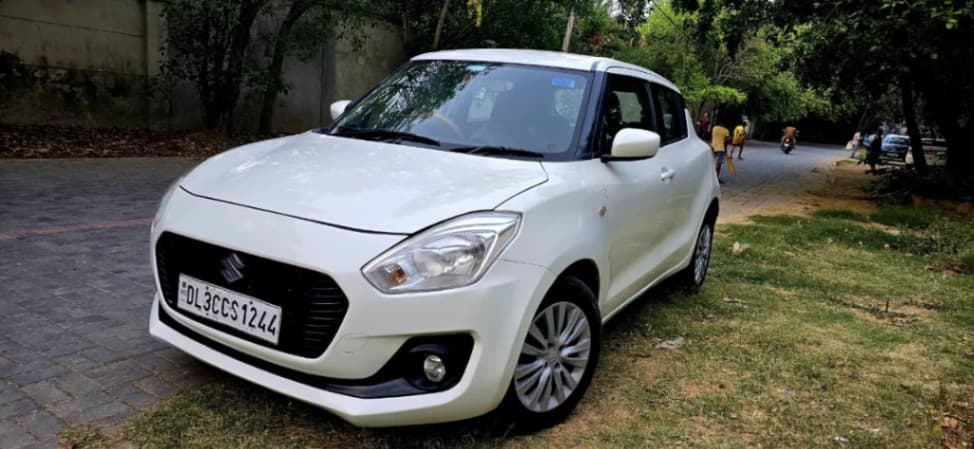 COLOR image for MARUTI SWIFT LXI | Hooter