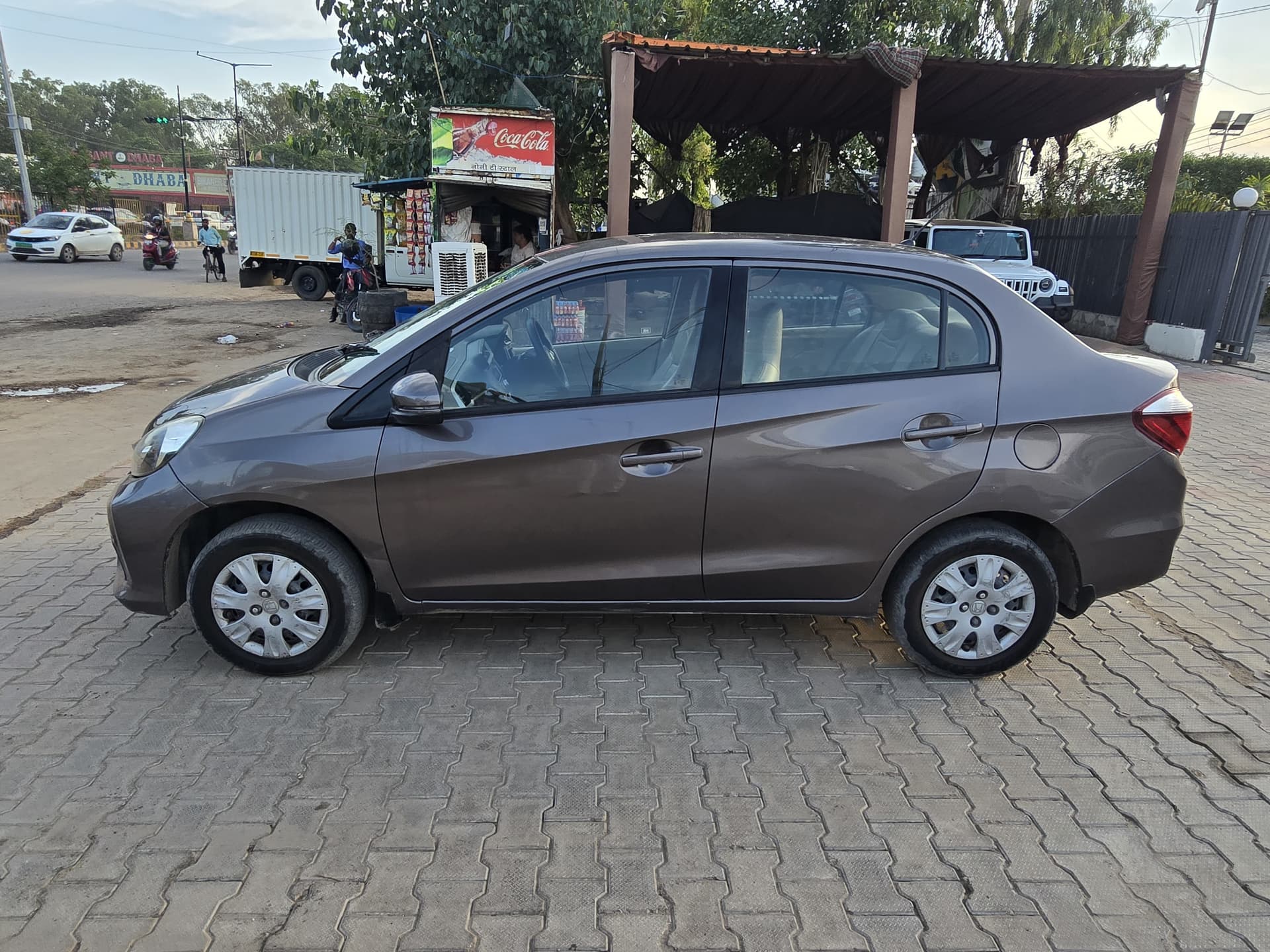 EXTERIOR image for AMAZE 1.2 SX MT (I-VTEC) | Hooter