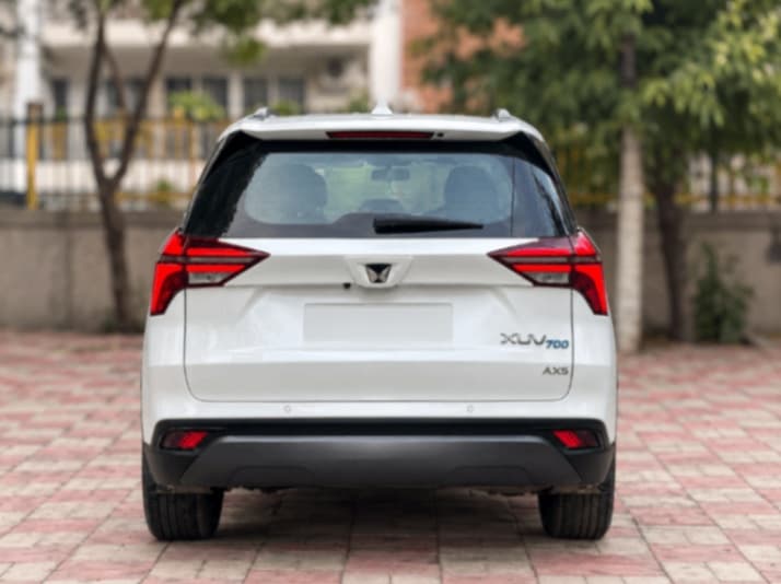 EXTERIOR image for XUV700 AX5 PET MT 5 SEATER | Hooter
