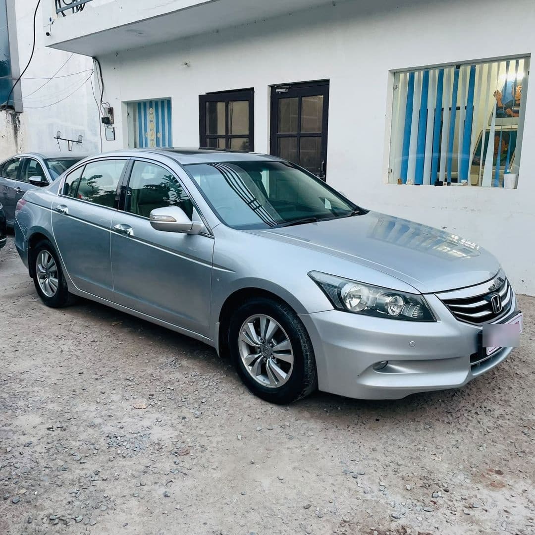EXTERIOR image for HONDA ACCORD AT BS-4 | Hooter