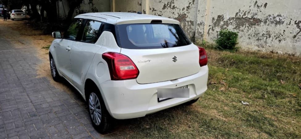 EXTERIOR image for MARUTI SWIFT LXI | Hooter