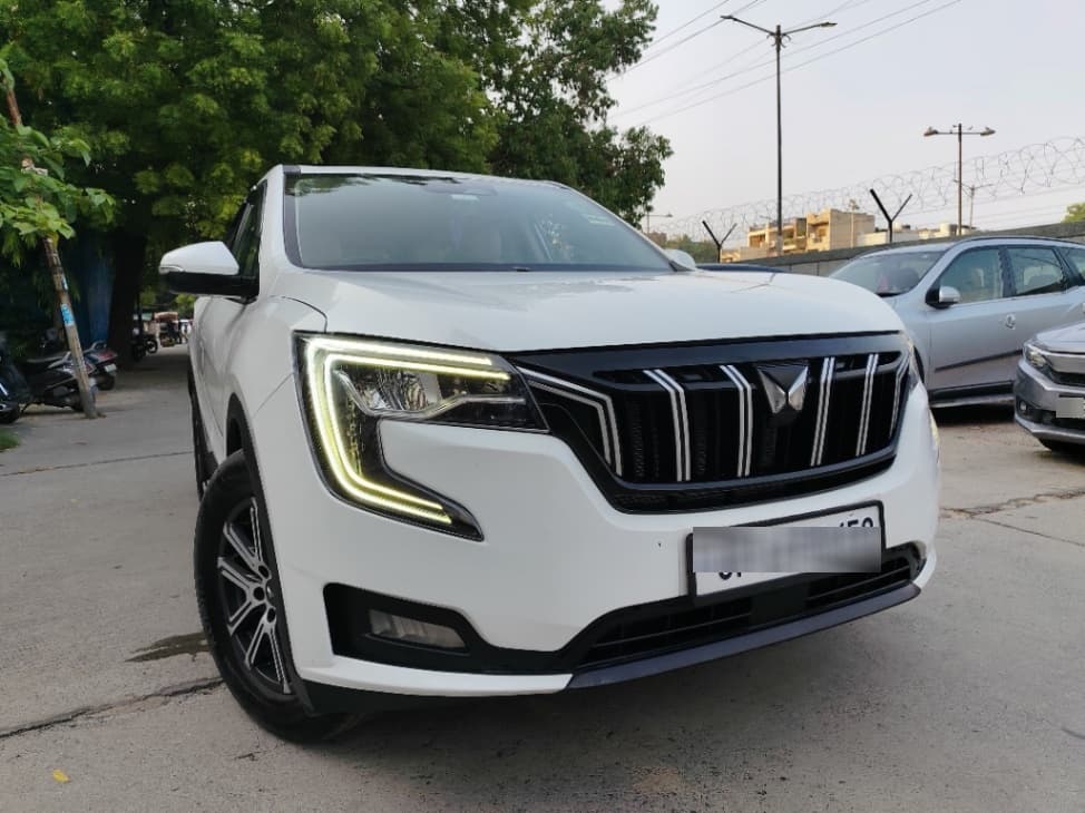 EXTERIOR image for XUV700 | Hooter