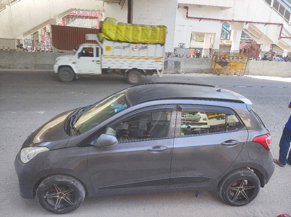 EXTERIOR image for GRAND I10 SPORTZ 1.2 | Hooter