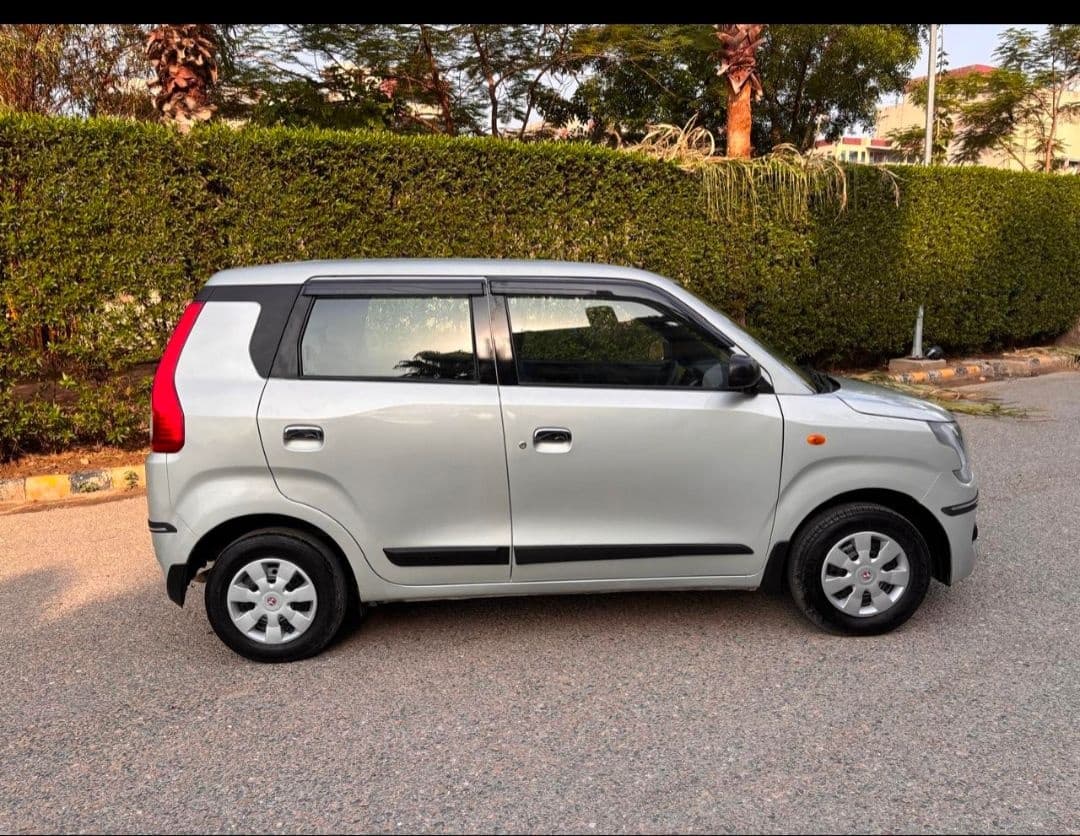 EXTERIOR image for WAGON R LXI CNG | Hooter