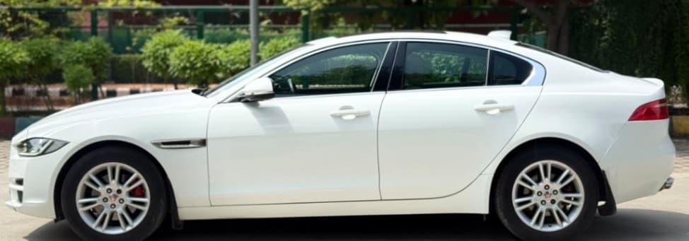 EXTERIOR image for JAGUAR XE 2.0L DIESEL PRESTIGE | Hooter
