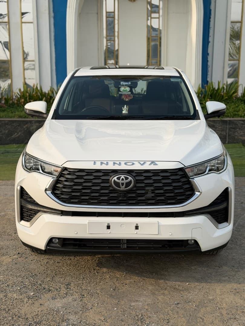 EXTERIOR image for Innova Hycross | Hooter