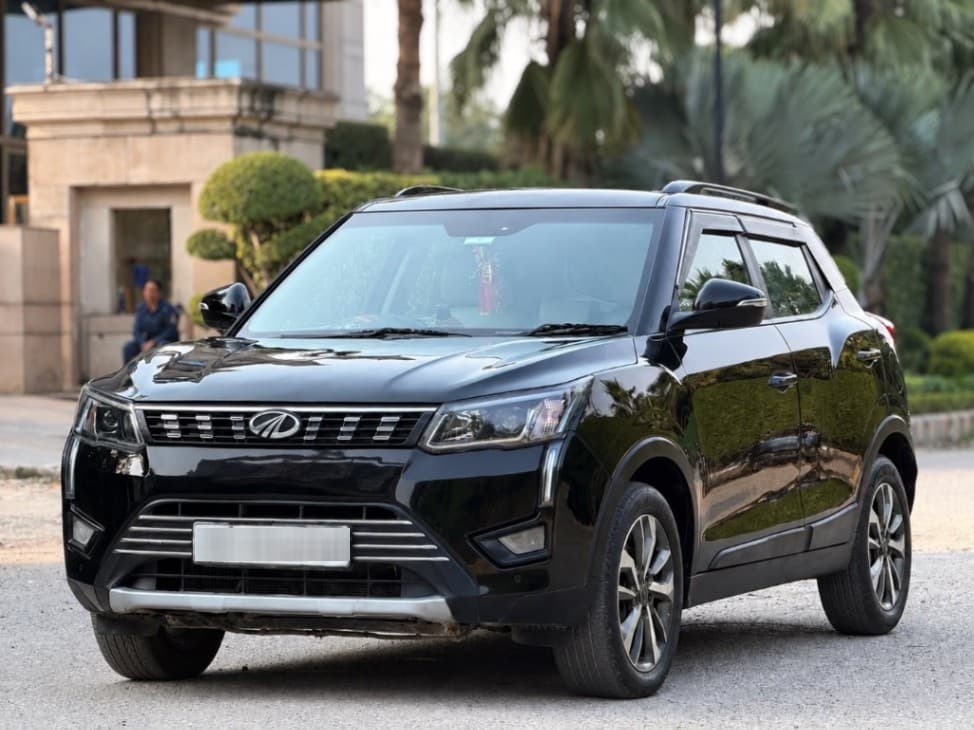EXTERIOR image for XUV300 [2019-2024] | Hooter