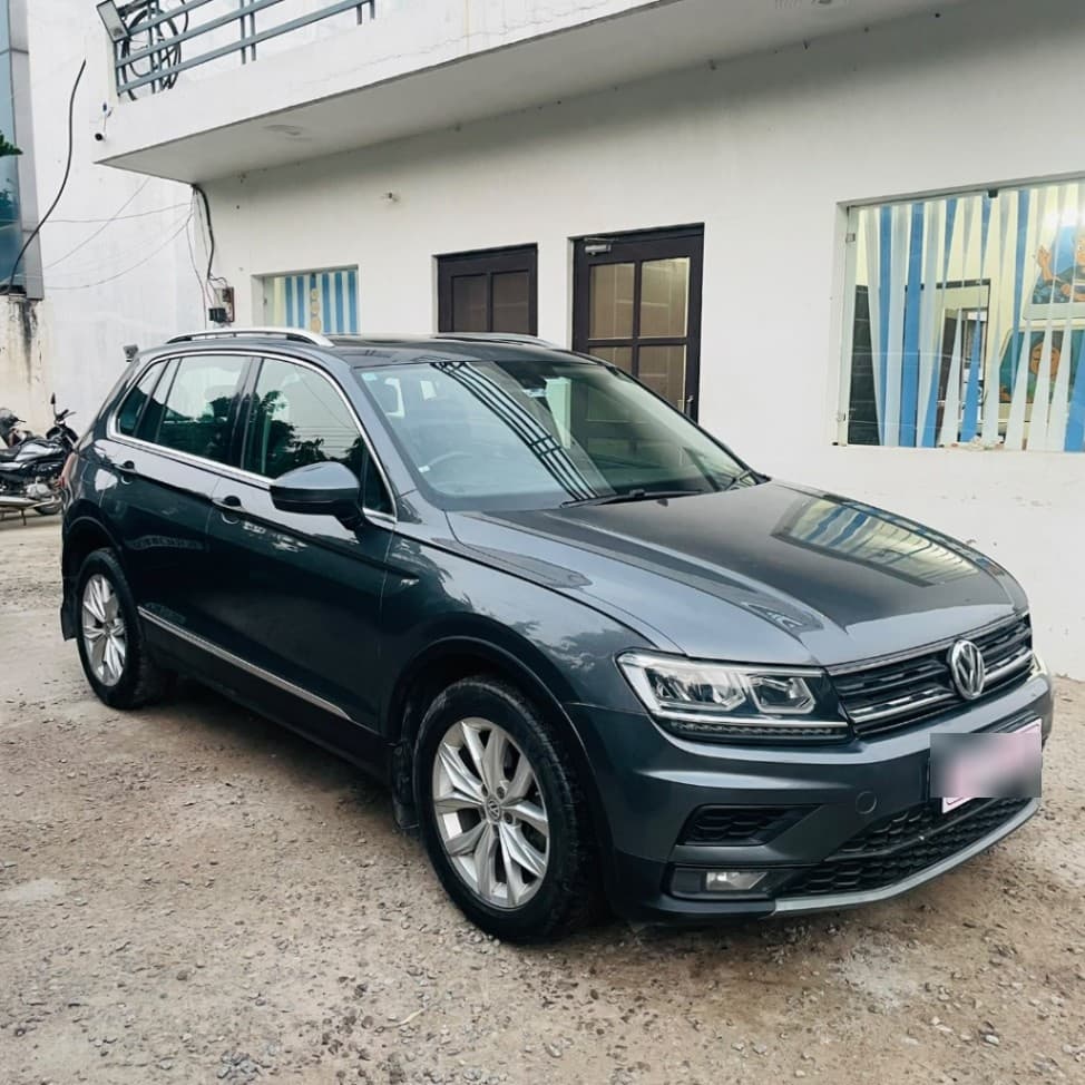 EXTERIOR image for Tiguan | Hooter