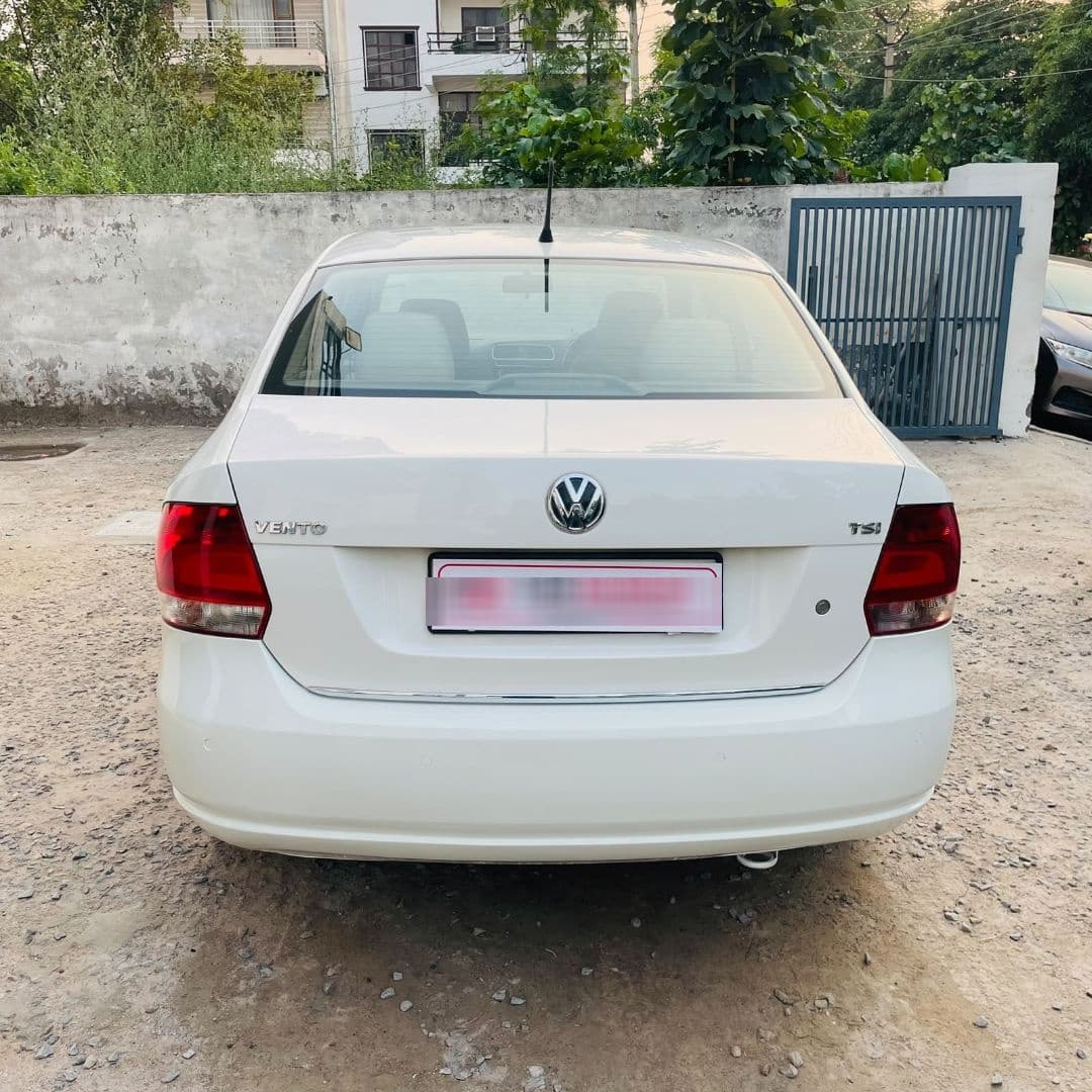 EXTERIOR image for Vento 1.2L TSI | Hooter
