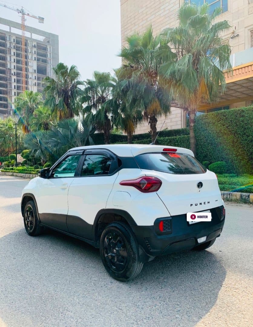 EXTERIOR image for PUNCH ADV + 1.2 CNG | Hooter