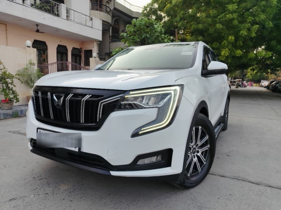 EXTERIOR image for XUV700 | Hooter
