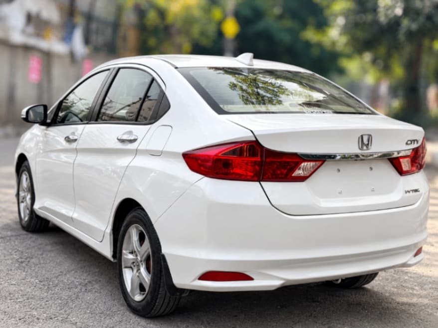 EXTERIOR image for CITY 1.5 V MT I-VTEC | Hooter