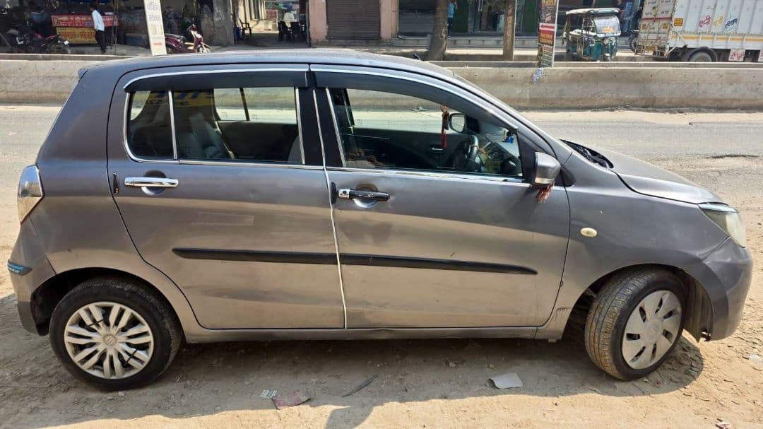 EXTERIOR image for MARUTI CELERIO VXI GREEN | Hooter