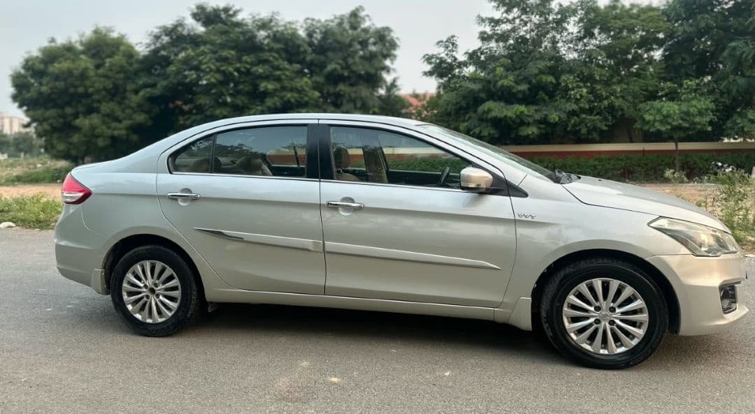 EXTERIOR image for Ciaz [2014-2017] | Hooter