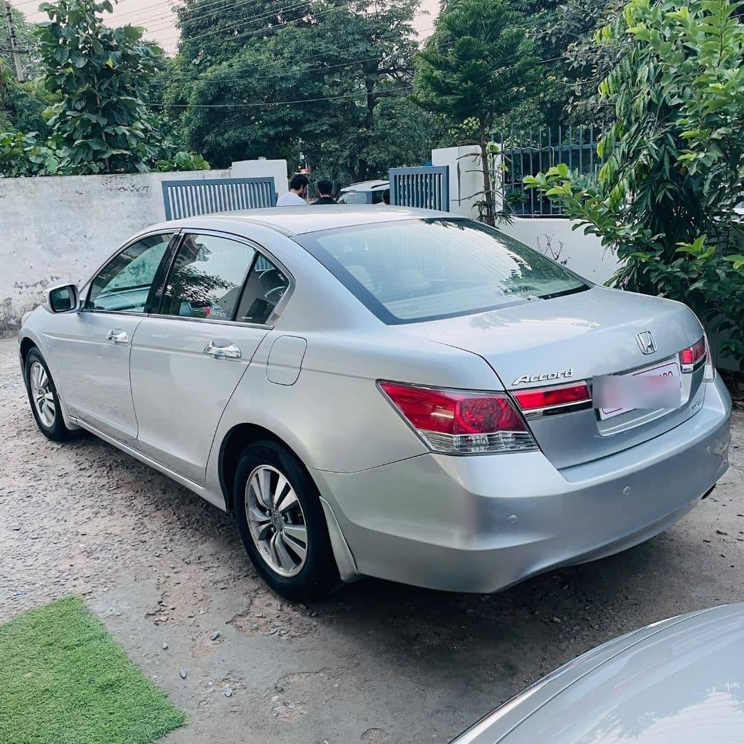 EXTERIOR image for HONDA ACCORD AT BS-4 | Hooter