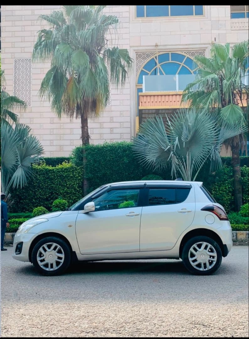 EXTERIOR image for MARUTI SWIFT LXI (OPTIONAL) BS | Hooter