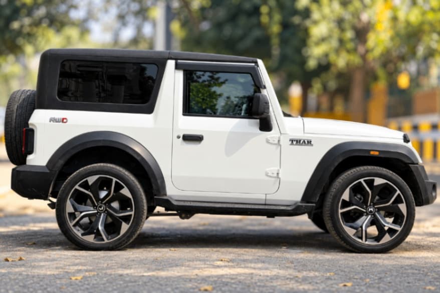 EXTERIOR image for THAR LX D MT 2WD 4S HT | Hooter