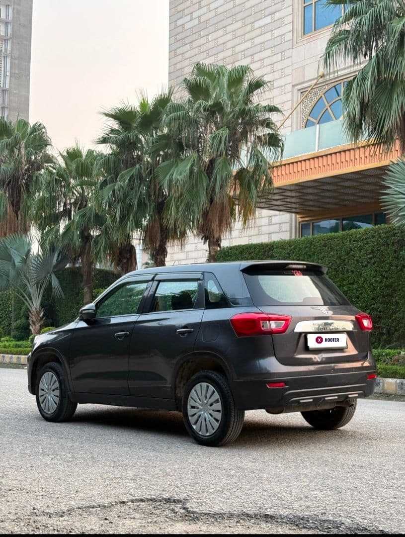 EXTERIOR image for V. BREZZA LXI | Hooter