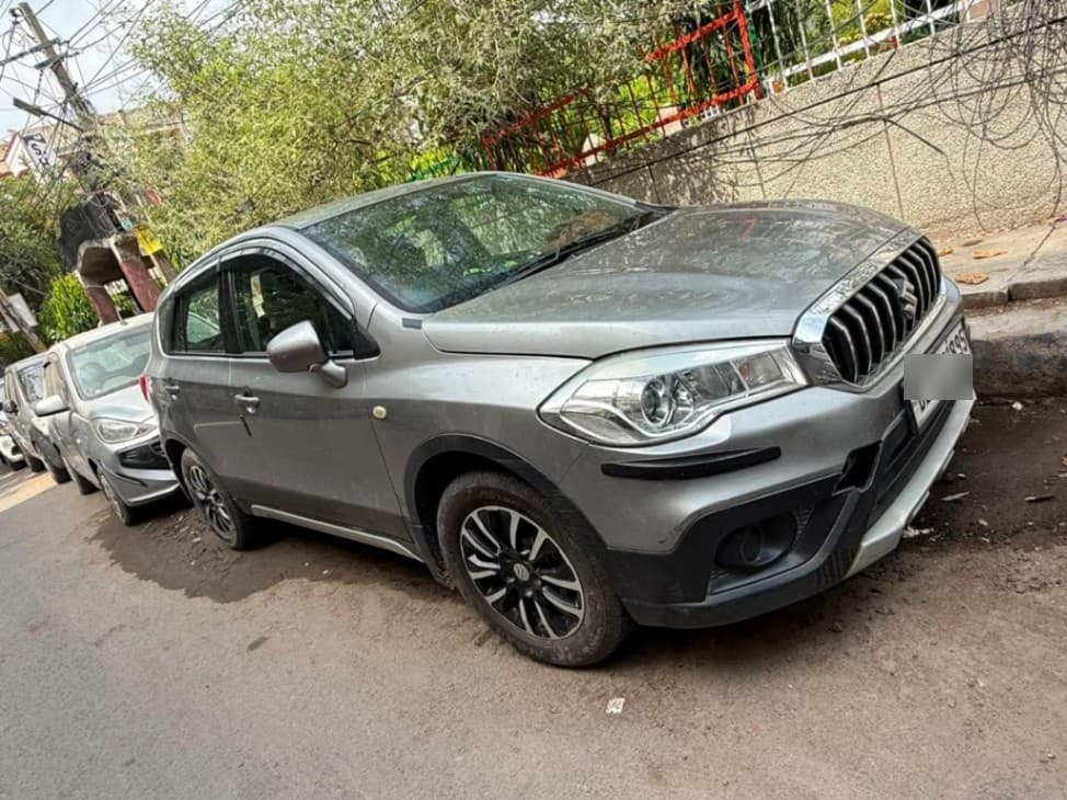 EXTERIOR image for S-CROSS SMART HYBRID SIGMA | Hooter