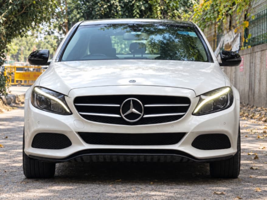 EXTERIOR image for C 200 | Hooter