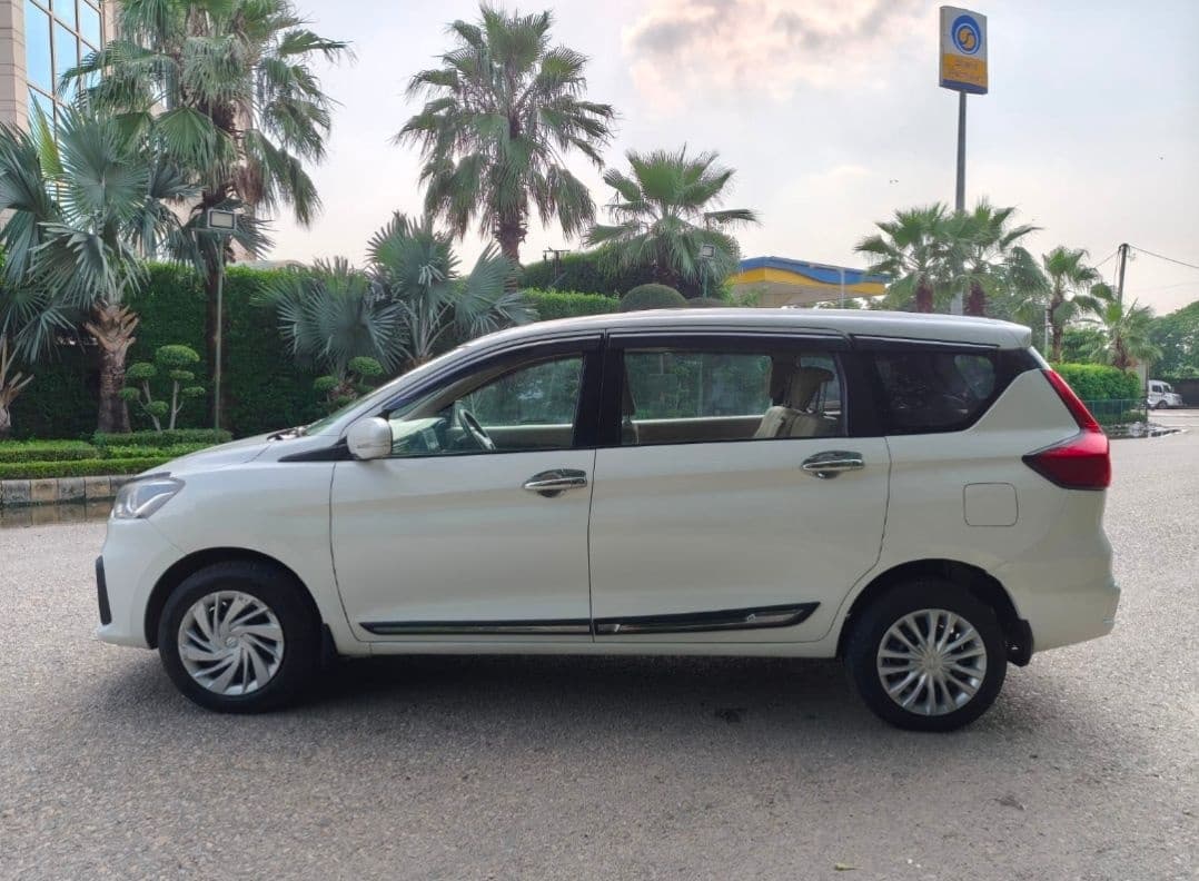 EXTERIOR image for ERTIGA VXI CNG | Hooter