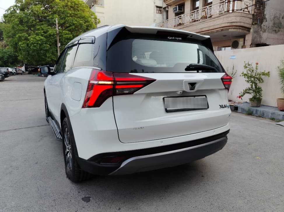 EXTERIOR image for XUV700 | Hooter