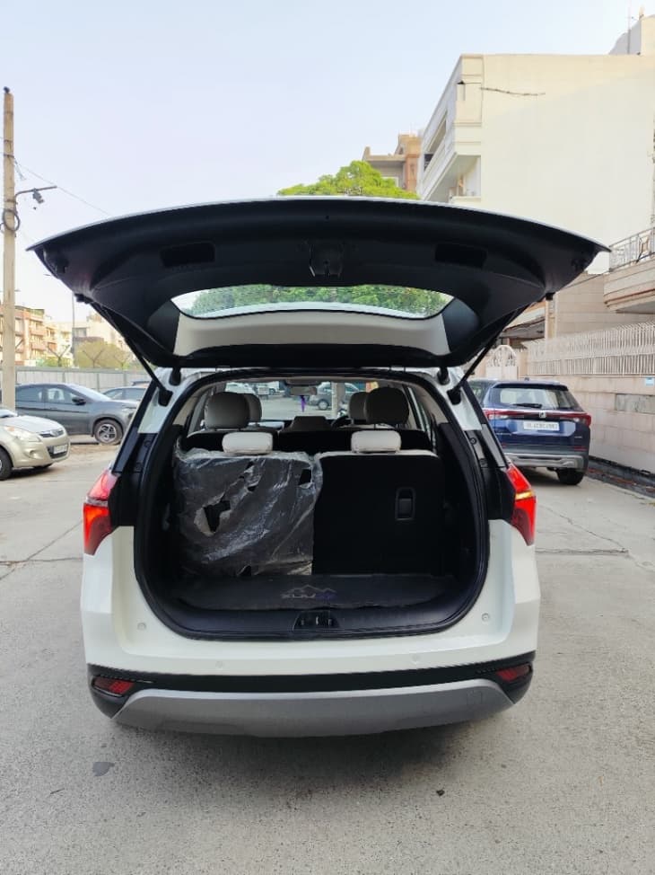 EXTERIOR image for XUV700 | Hooter