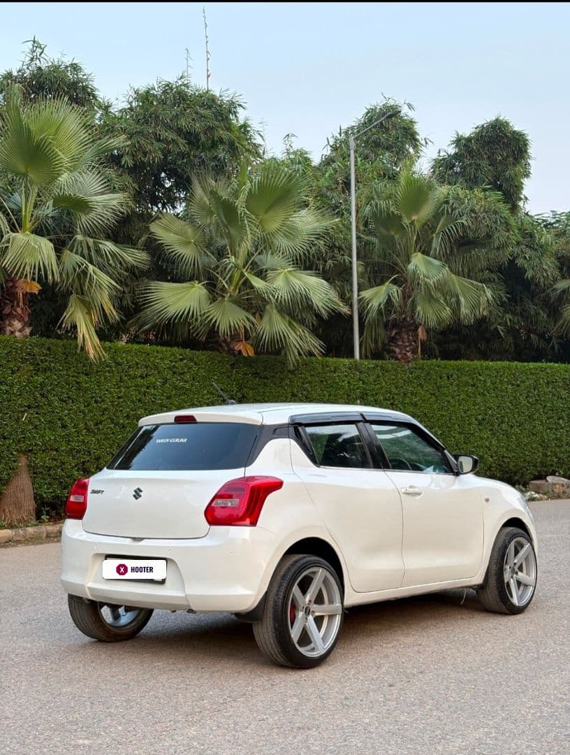 EXTERIOR image for MARUTI SWIFT LXI | Hooter