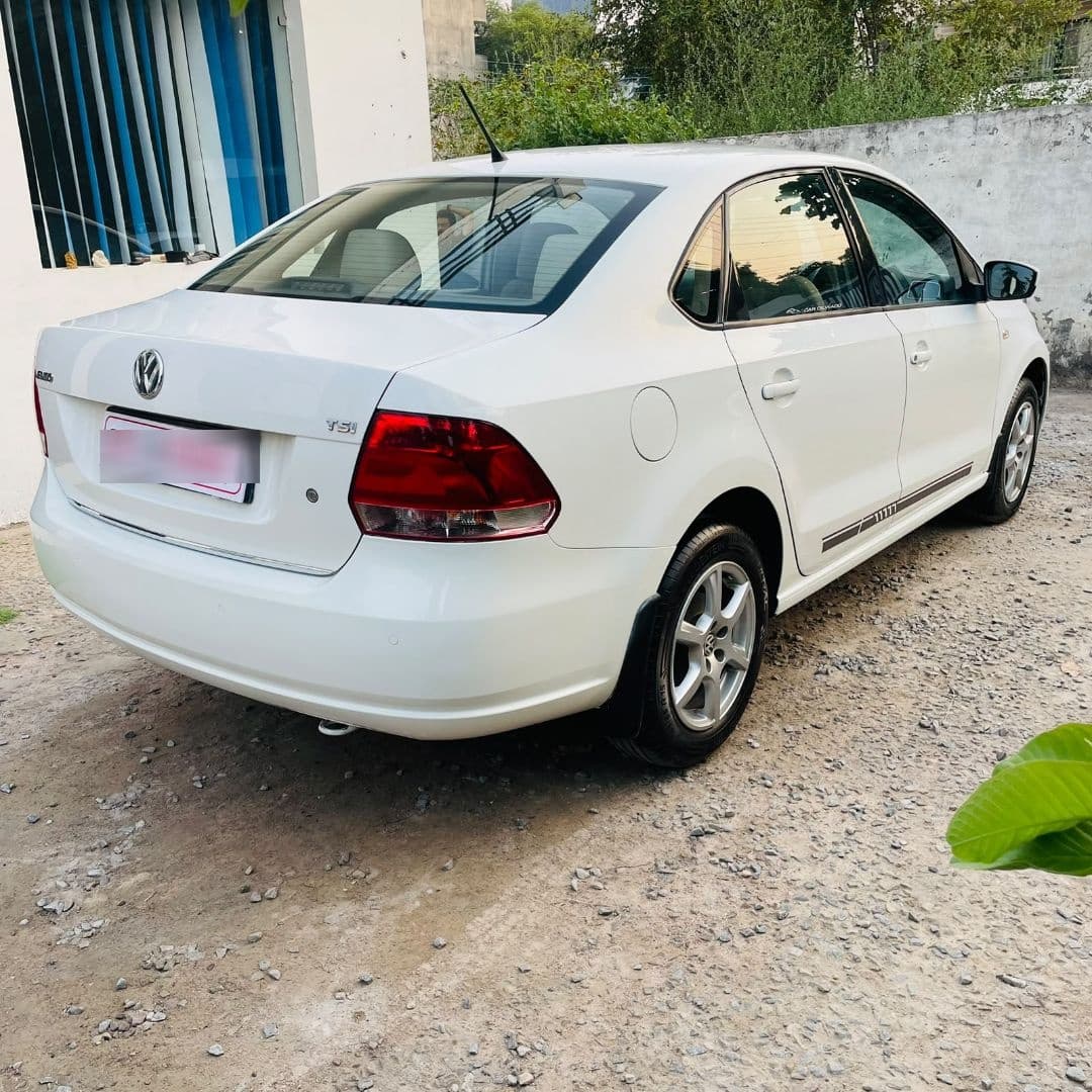 EXTERIOR image for Vento 1.2L TSI | Hooter