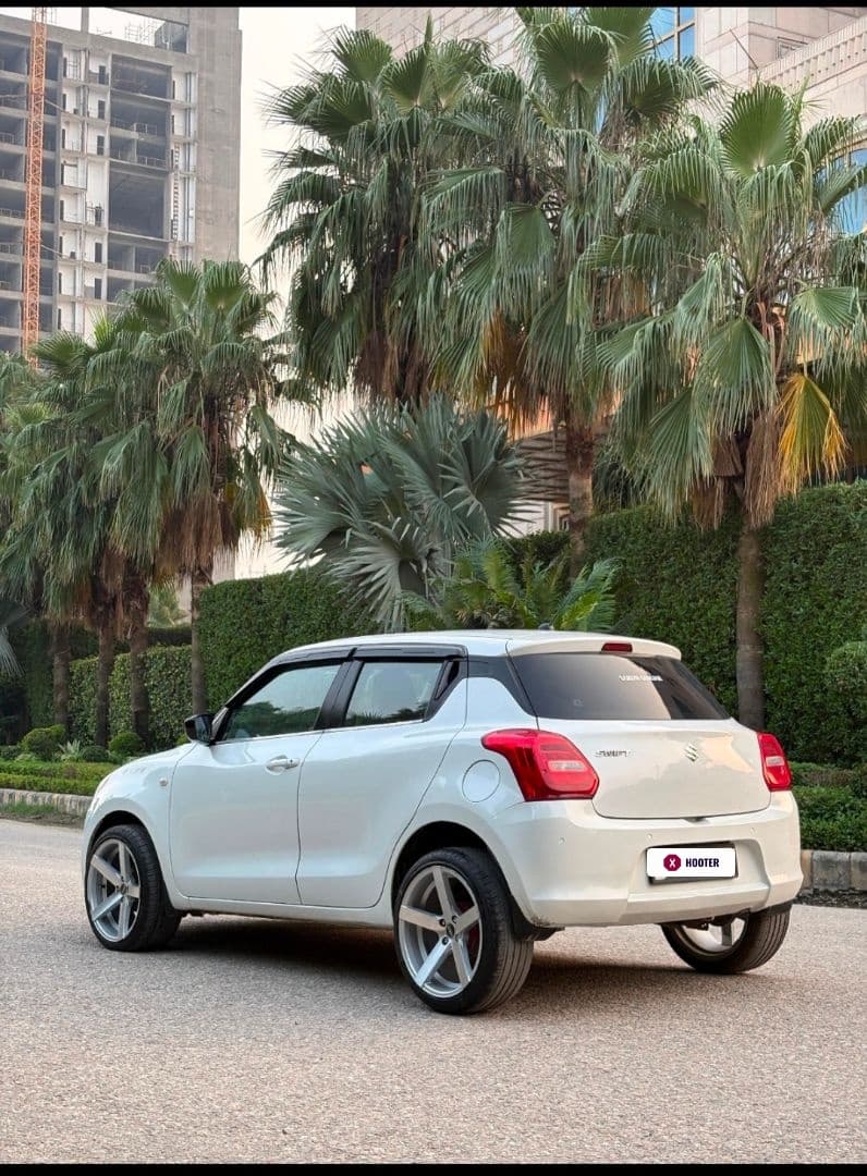 EXTERIOR image for MARUTI SWIFT LXI | Hooter