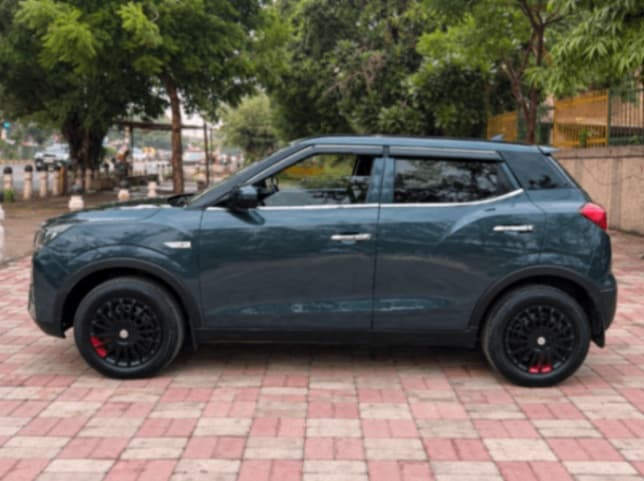 EXTERIOR image for XUV300 [2019-2024] | Hooter