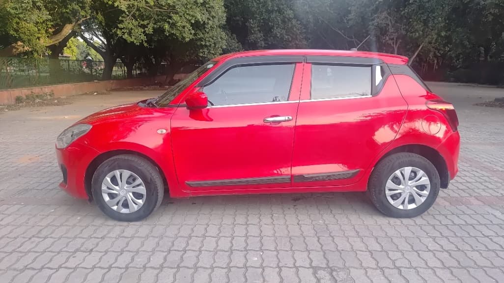 EXTERIOR image for MARUTI SWIFT LXI | Hooter